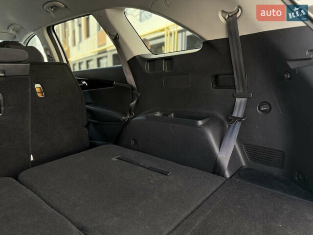 Серый Киа Соренто, объемом двигателя 2.4 л и пробегом 202 тыс. км за 14999 $, фото 60 на Automoto.ua