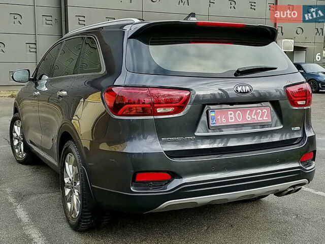 Серый Киа Соренто, объемом двигателя 2 л и пробегом 156 тыс. км за 23955 $, фото 10 на Automoto.ua