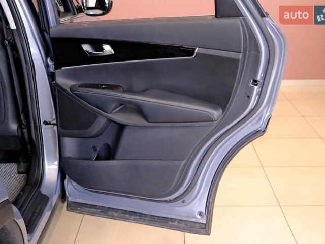 Серый Киа Соренто, объемом двигателя 2.4 л и пробегом 43 тыс. км за 20500 $, фото 12 на Automoto.ua