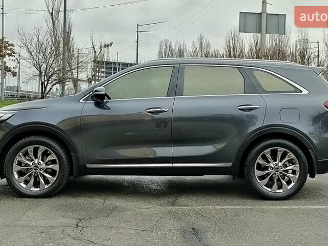 Серый Киа Соренто, объемом двигателя 2 л и пробегом 156 тыс. км за 23955 $, фото 11 на Automoto.ua