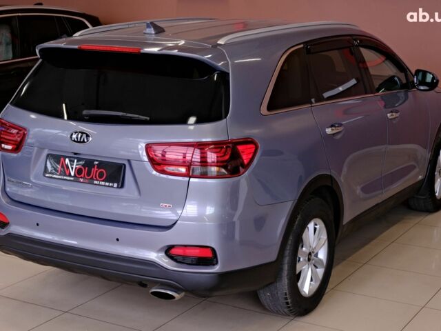 Киа Соренто 2019 в Одессе на Automoto.ua Серый Киа Соренто, объемом двигателя 2.4 л и пробегом 42 тыс. км за 21900 $, фото 4 на Automoto.ua