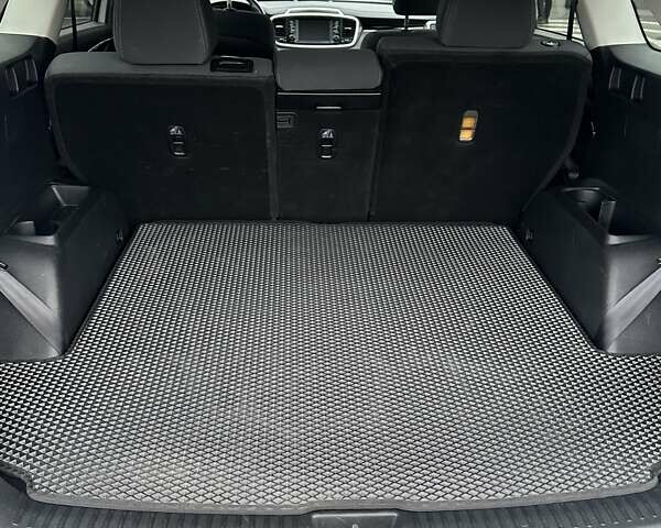 Сірий Кіа Соренто, об'ємом двигуна 2.4 л та пробігом 220 тис. км за 14900 $, фото 9 на Automoto.ua