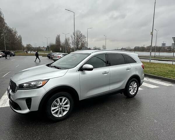 Сірий Кіа Соренто, об'ємом двигуна 2.4 л та пробігом 220 тис. км за 14900 $, фото 3 на Automoto.ua