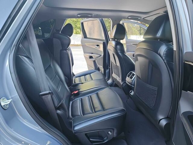 Сірий Кіа Соренто, об'ємом двигуна 3.3 л та пробігом 44 тис. км за 9900 $, фото 13 на Automoto.ua