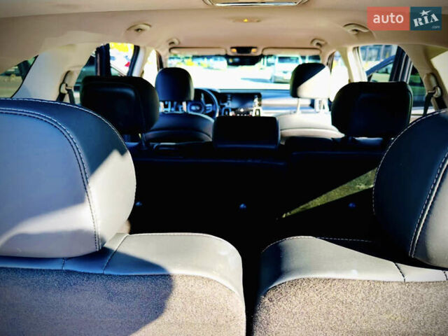 Серый Киа Соренто, объемом двигателя 2.5 л и пробегом 39 тыс. км за 25200 $, фото 11 на Automoto.ua