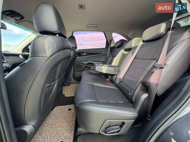 Серый Киа Соренто, объемом двигателя 2 л и пробегом 91 тыс. км за 26500 $, фото 22 на Automoto.ua