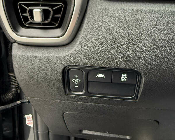 Серый Киа Соренто, объемом двигателя 2.5 л и пробегом 93 тыс. км за 26500 $, фото 12 на Automoto.ua