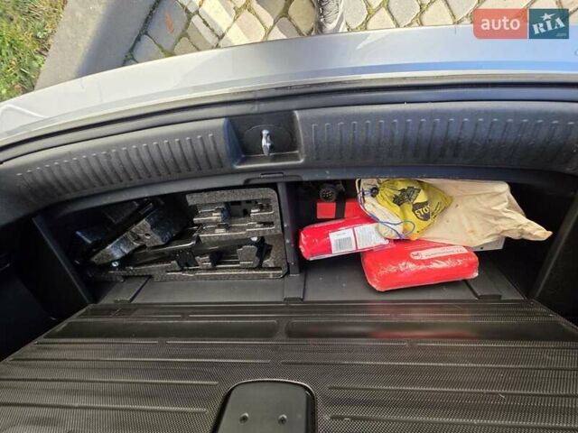 Сірий Кіа Соренто, об'ємом двигуна 2.2 л та пробігом 134 тис. км за 29950 $, фото 66 на Automoto.ua