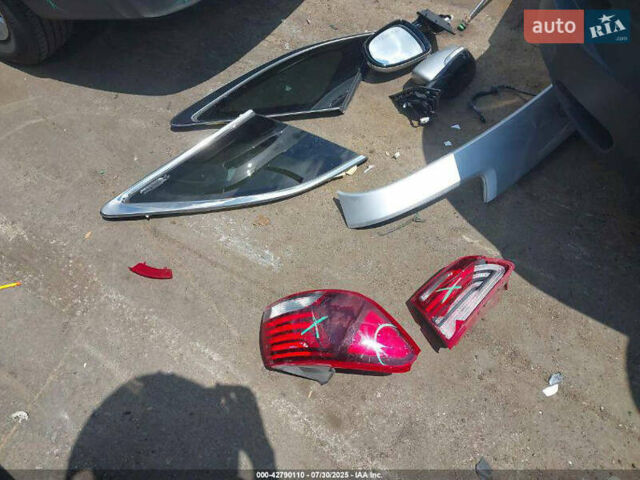 Сірий Кіа Соренто, об'ємом двигуна 2.4 л та пробігом 100 тис. км за 12150 $, фото 7 на Automoto.ua