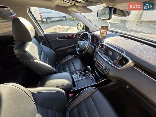 Сірий Кіа Соренто, об'ємом двигуна 2.2 л та пробігом 134 тис. км за 29950 $, фото 52 на Automoto.ua