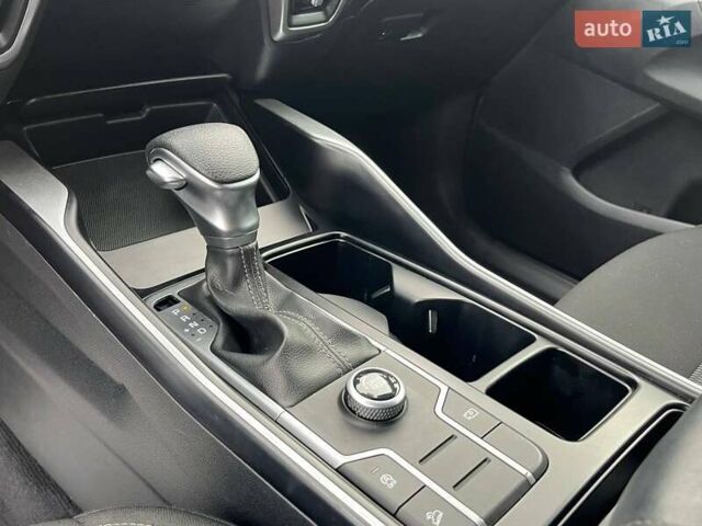 Серый Киа Соренто, объемом двигателя 2.5 л и пробегом 115 тыс. км за 16700 $, фото 14 на Automoto.ua