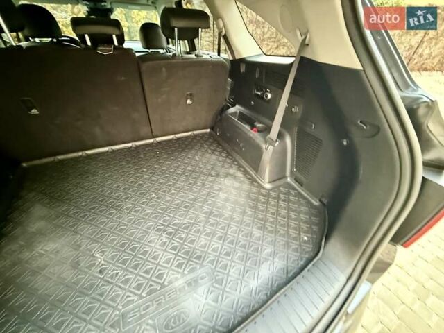 Сірий Кіа Соренто, об'ємом двигуна 2.15 л та пробігом 56 тис. км за 14900 $, фото 30 на Automoto.ua