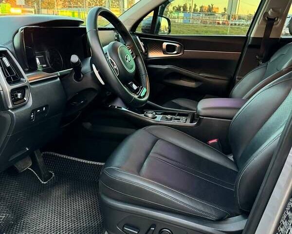 Серый Киа Соренто, объемом двигателя 1.6 л и пробегом 31 тыс. км за 28500 $, фото 10 на Automoto.ua