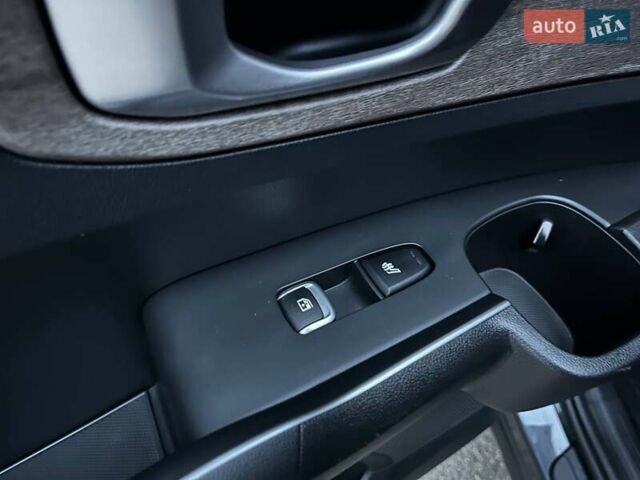 Серый Киа Соренто, объемом двигателя 2.2 л и пробегом 138 тыс. км за 31990 $, фото 15 на Automoto.ua