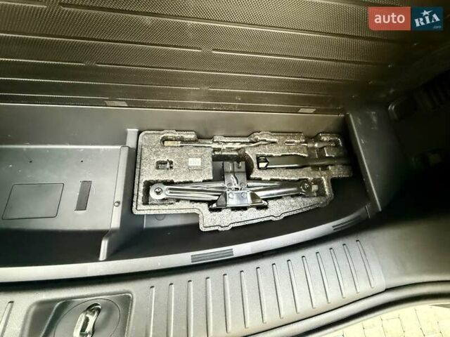 Сірий Кіа Соренто, об'ємом двигуна 2.15 л та пробігом 56 тис. км за 14900 $, фото 32 на Automoto.ua