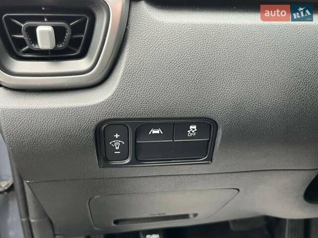 Серый Киа Соренто, объемом двигателя 2.5 л и пробегом 115 тыс. км за 16700 $, фото 15 на Automoto.ua