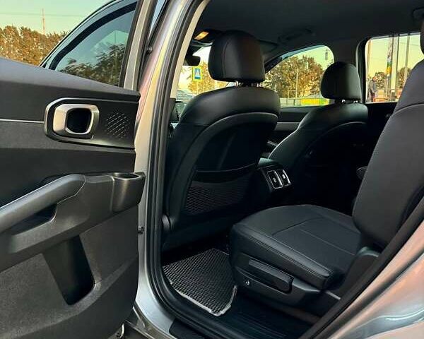 Серый Киа Соренто, объемом двигателя 1.6 л и пробегом 31 тыс. км за 28500 $, фото 16 на Automoto.ua