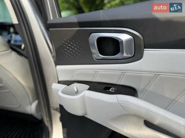 Серый Киа Соренто, объемом двигателя 1.6 л и пробегом 81 тыс. км за 36000 $, фото 32 на Automoto.ua