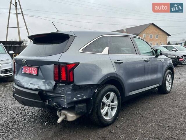 Серый Киа Соренто, объемом двигателя 2.5 л и пробегом 115 тыс. км за 16700 $, фото 4 на Automoto.ua