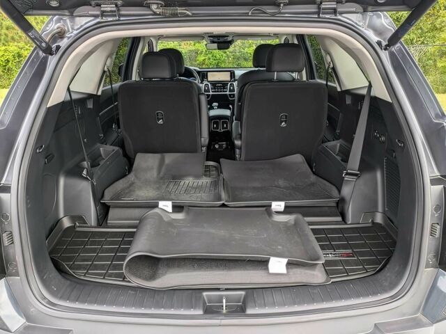 Серый Киа Соренто, объемом двигателя 2.5 л и пробегом 16 тыс. км за 16000 $, фото 15 на Automoto.ua