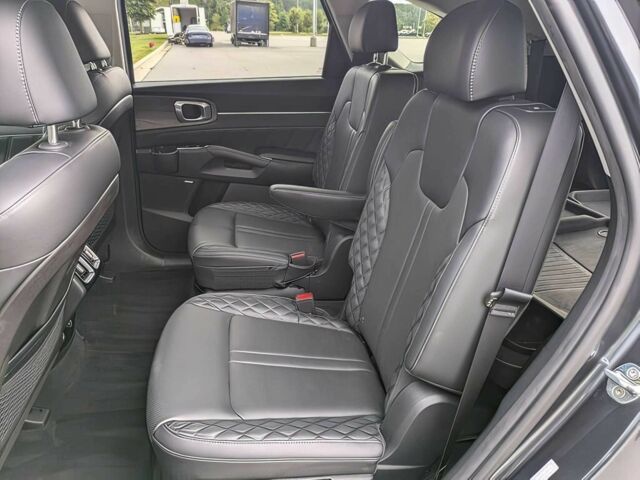 Серый Киа Соренто, объемом двигателя 2.5 л и пробегом 16 тыс. км за 16000 $, фото 14 на Automoto.ua