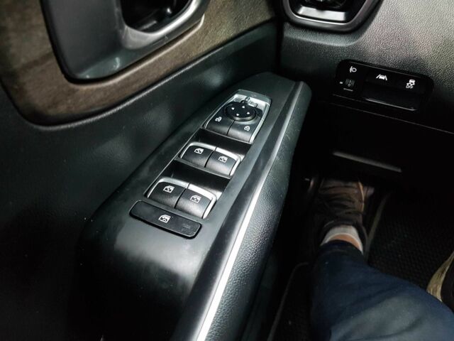 Серый Киа Соренто, объемом двигателя 2.2 л и пробегом 94 тыс. км за 15300 $, фото 12 на Automoto.ua