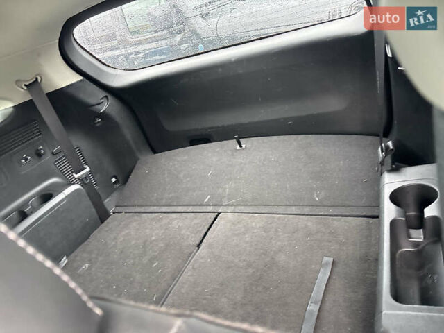 Серый Киа Соренто, объемом двигателя 2.5 л и пробегом 148 тыс. км за 28000 $, фото 6 на Automoto.ua