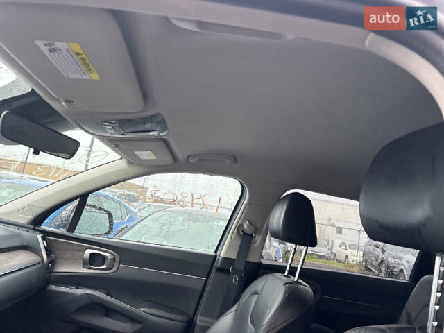 Серый Киа Соренто, объемом двигателя 2.5 л и пробегом 148 тыс. км за 28000 $, фото 4 на Automoto.ua