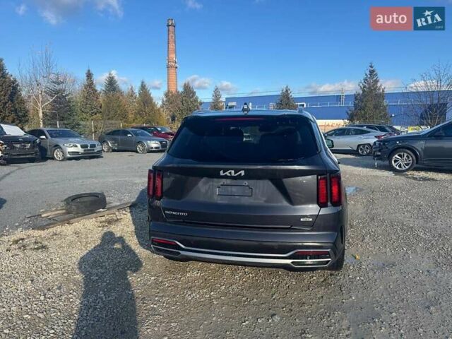 Серый Киа Соренто, объемом двигателя 1.6 л и пробегом 45 тыс. км за 33000 $, фото 3 на Automoto.ua