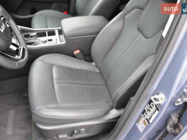 Серый Киа Соренто, объемом двигателя 2.5 л и пробегом 1 тыс. км за 43500 $, фото 19 на Automoto.ua