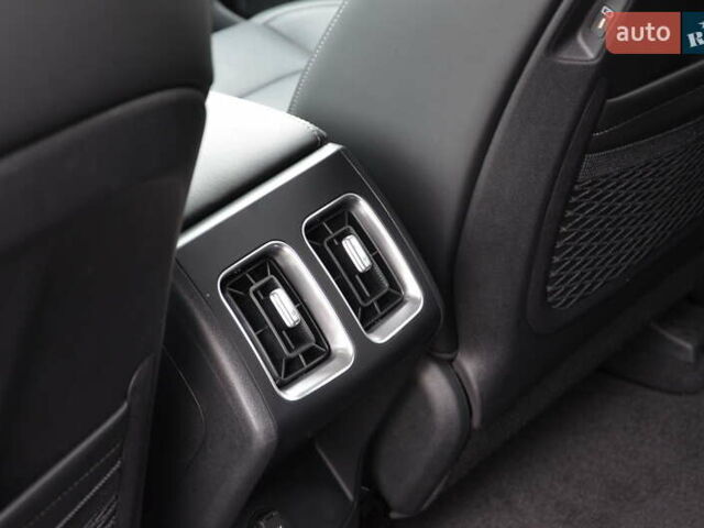 Серый Киа Соренто, объемом двигателя 2.5 л и пробегом 1 тыс. км за 43500 $, фото 32 на Automoto.ua