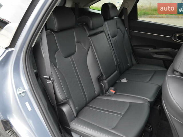 Серый Киа Соренто, объемом двигателя 2.5 л и пробегом 1 тыс. км за 43500 $, фото 41 на Automoto.ua