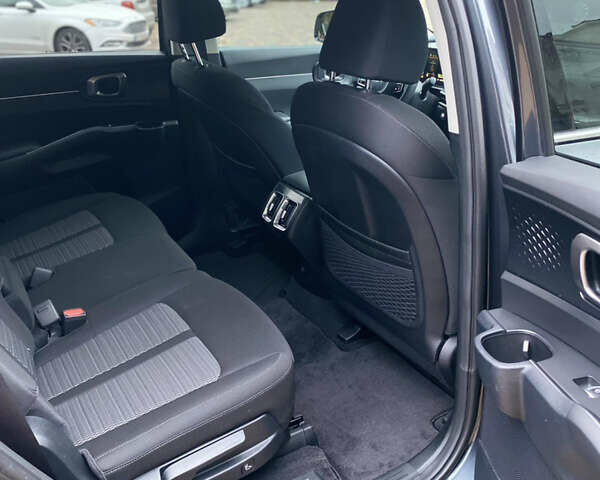 Серый Киа Соренто, объемом двигателя 0 л и пробегом 22 тыс. км за 37500 $, фото 15 на Automoto.ua