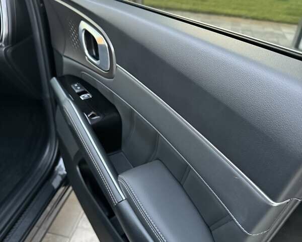 Серый Киа Соренто, объемом двигателя 2.2 л и пробегом 46 тыс. км за 52000 $, фото 29 на Automoto.ua