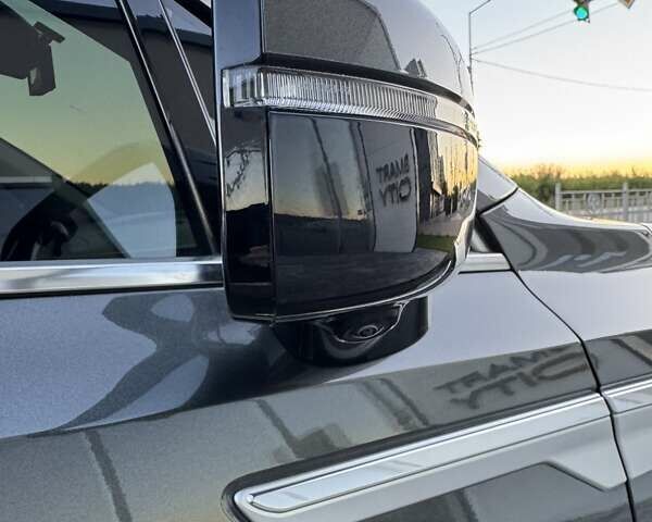 Серый Киа Соренто, объемом двигателя 2.2 л и пробегом 46 тыс. км за 52000 $, фото 6 на Automoto.ua