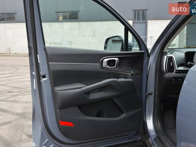 Серый Киа Соренто, объемом двигателя 2.5 л и пробегом 1 тыс. км за 43500 $, фото 17 на Automoto.ua