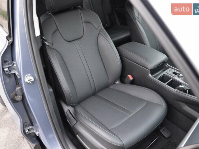 Серый Киа Соренто, объемом двигателя 2.5 л и пробегом 1 тыс. км за 43500 $, фото 44 на Automoto.ua