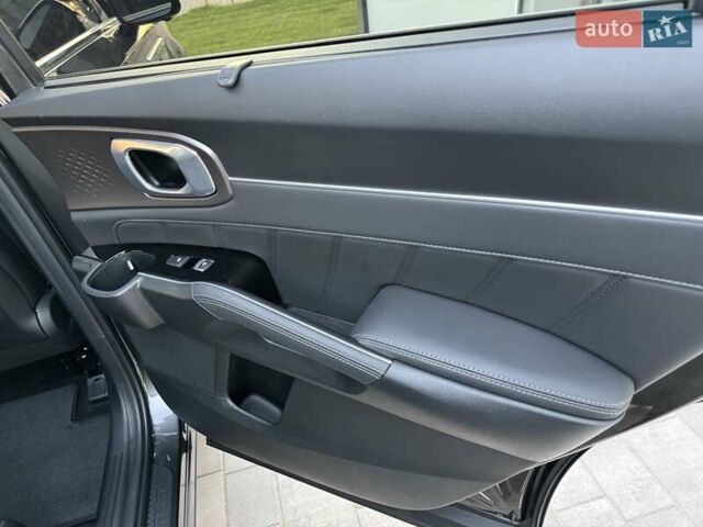 Серый Киа Соренто, объемом двигателя 2.2 л и пробегом 46 тыс. км за 52000 $, фото 32 на Automoto.ua