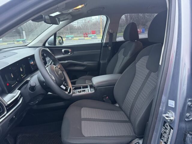 Сірий Кіа Соренто, об'ємом двигуна 2.5 л та пробігом 3 тис. км за 37777 $, фото 9 на Automoto.ua