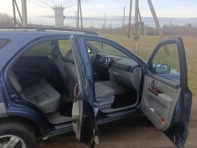 Синій Кіа Соренто, об'ємом двигуна 2.5 л та пробігом 169 тис. км за 5200 $, фото 3 на Automoto.ua