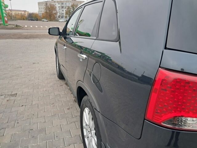 Синий Киа Соренто, объемом двигателя 2.4 л и пробегом 200 тыс. км за 11800 $, фото 3 на Automoto.ua