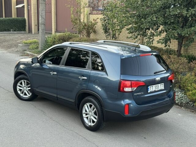 Киа Соренто 2014 в Днепре (Днепропетровске) на Automoto.ua Синий Киа Соренто, объемом двигателя 2.4 л и пробегом 155 тыс. км за 10800 $, фото 9 на Automoto.ua