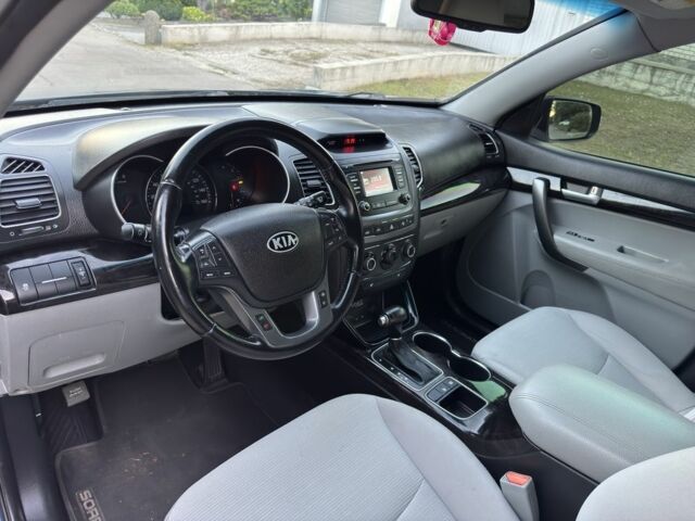 Киа Соренто 2014 в Днепре (Днепропетровске) на Automoto.ua Синий Киа Соренто, объемом двигателя 2.4 л и пробегом 155 тыс. км за 10800 $, фото 14 на Automoto.ua