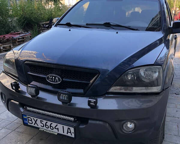 Синий Киа Соренто, объемом двигателя 2.5 л и пробегом 500 тыс. км за 6500 $, фото 2 на Automoto.ua