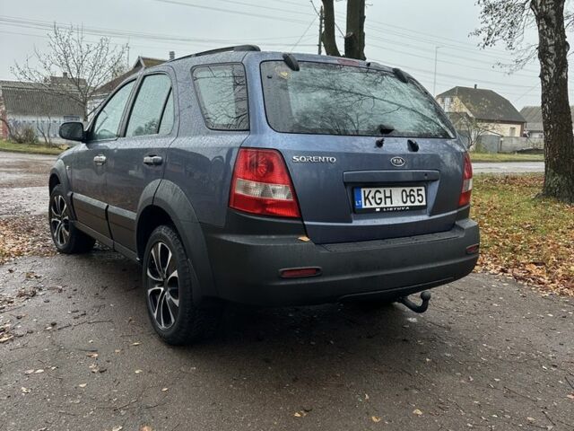 Синий Киа Соренто, объемом двигателя 2.5 л и пробегом 230 тыс. км за 4200 $, фото 5 на Automoto.ua