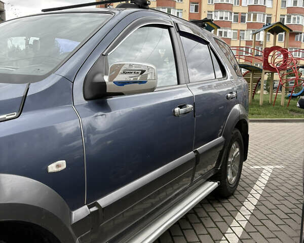 Синій Кіа Соренто, об'ємом двигуна 2.5 л та пробігом 250 тис. км за 5300 $, фото 2 на Automoto.ua