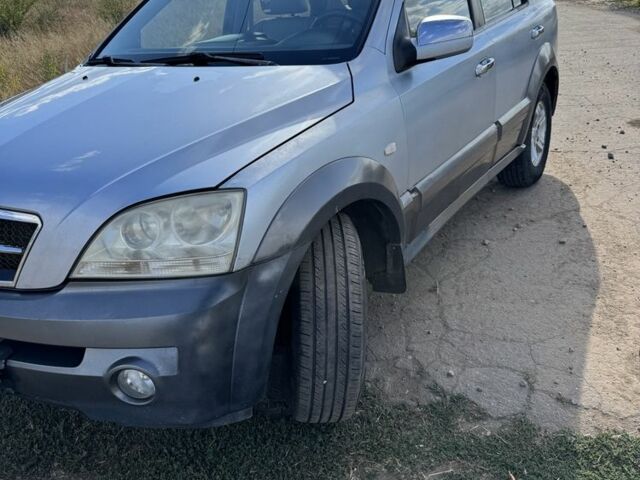 Синий Киа Соренто, объемом двигателя 2.5 л и пробегом 333 тыс. км за 5300 $, фото 4 на Automoto.ua