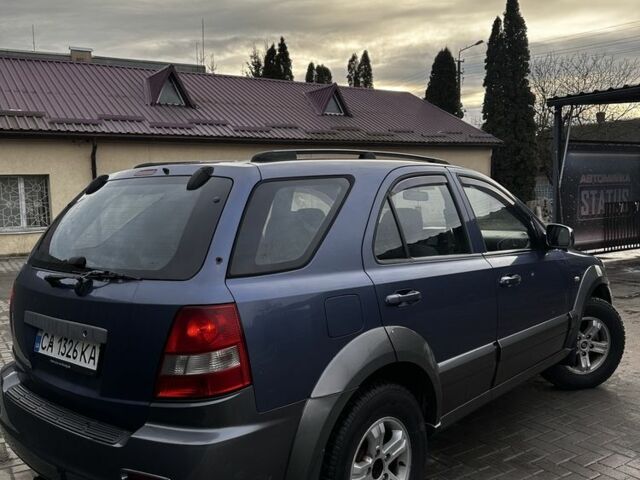 Синій Кіа Соренто, об'ємом двигуна 2.5 л та пробігом 300 тис. км за 2600 $, фото 2 на Automoto.ua