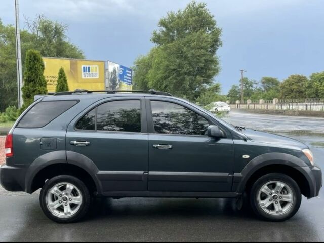 Синій Кіа Соренто, об'ємом двигуна 2.5 л та пробігом 250 тис. км за 3450 $, фото 5 на Automoto.ua