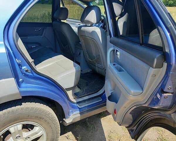 Синий Киа Соренто, объемом двигателя 2.5 л и пробегом 397 тыс. км за 7800 $, фото 9 на Automoto.ua
